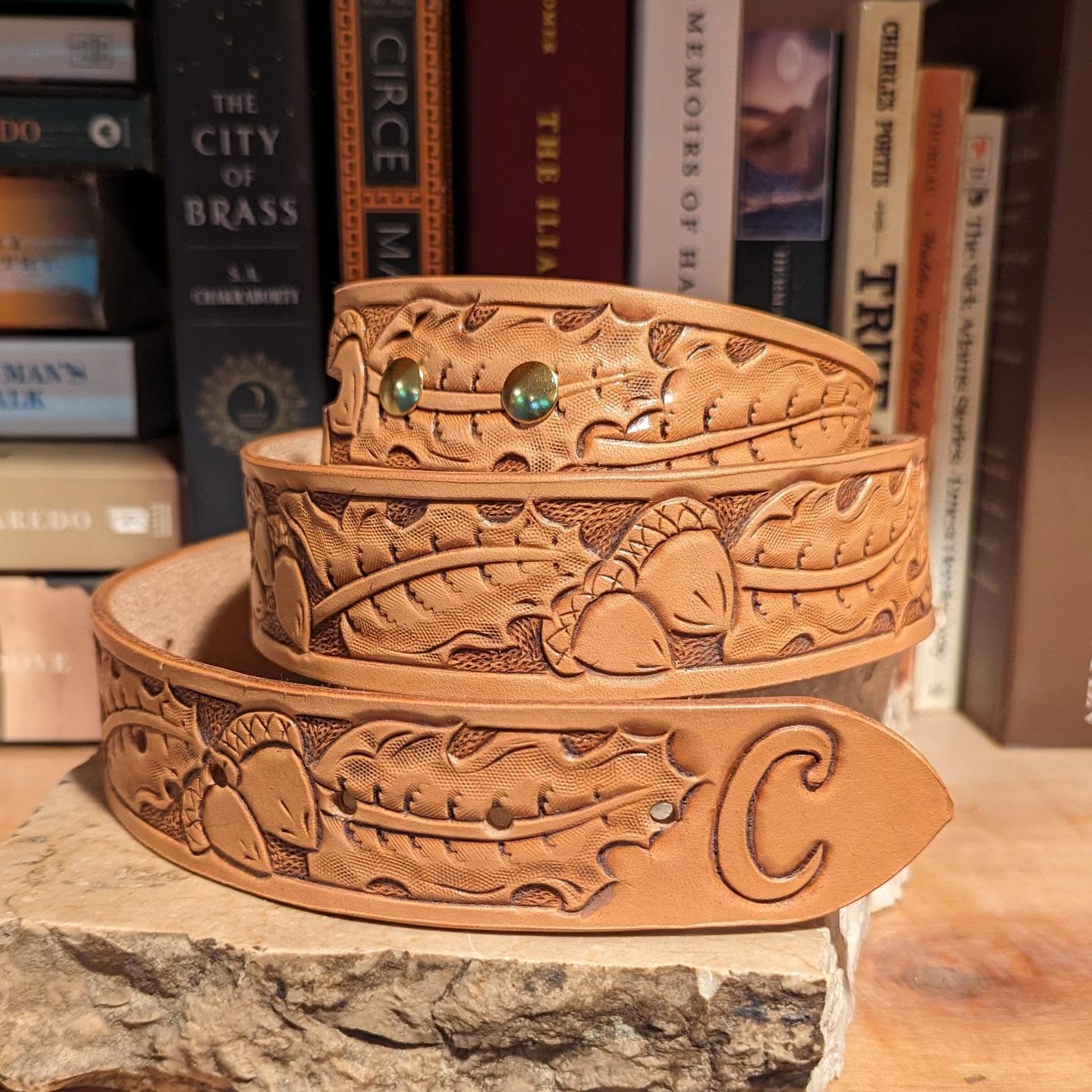 A belt I made for a cousin, using Herman Oak veg tan and an oak leaf and acorn pattern created by @23plus.leatherwork