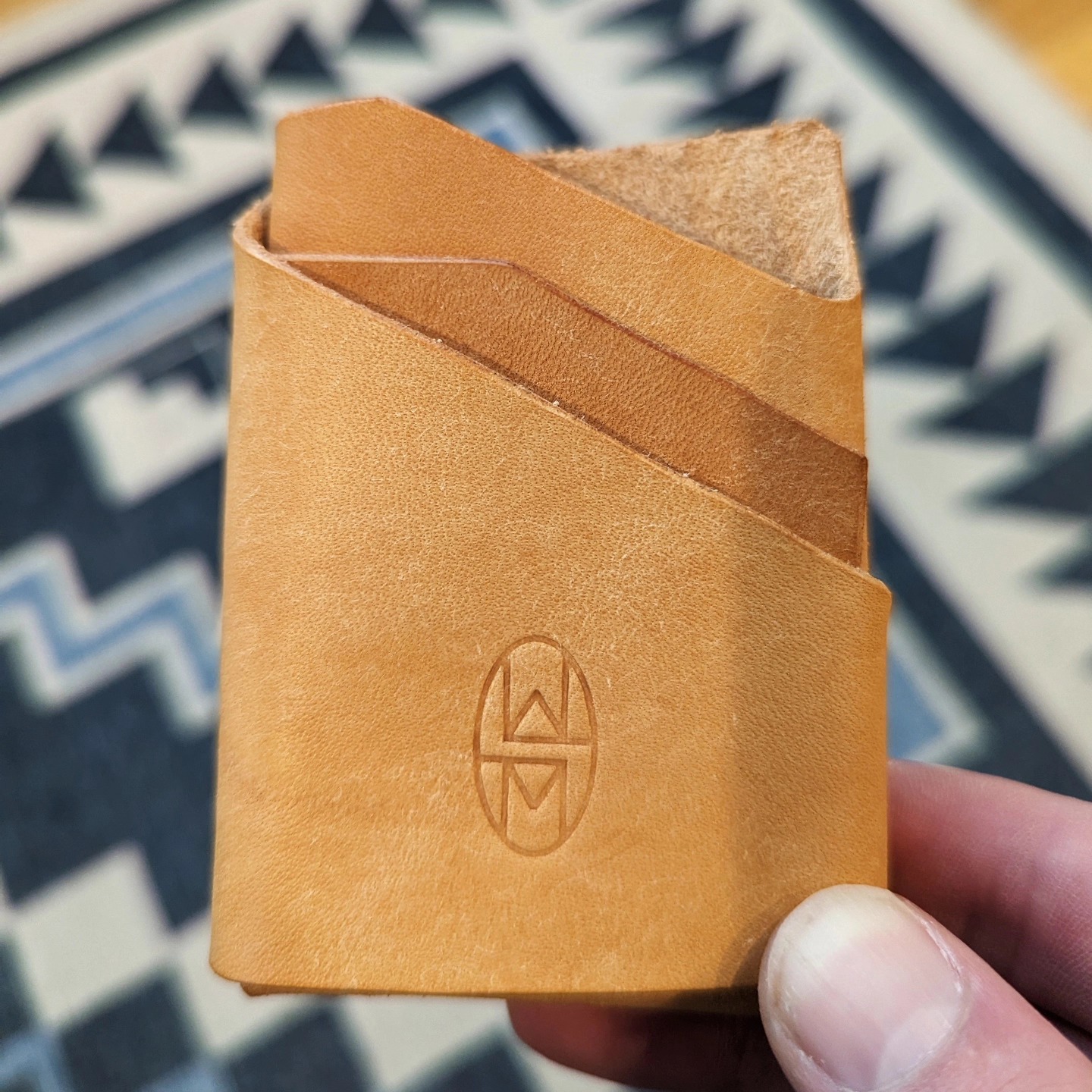 Swipe to see how natural Pueblo leather gets its patina after six months. I love how nicely it's aging